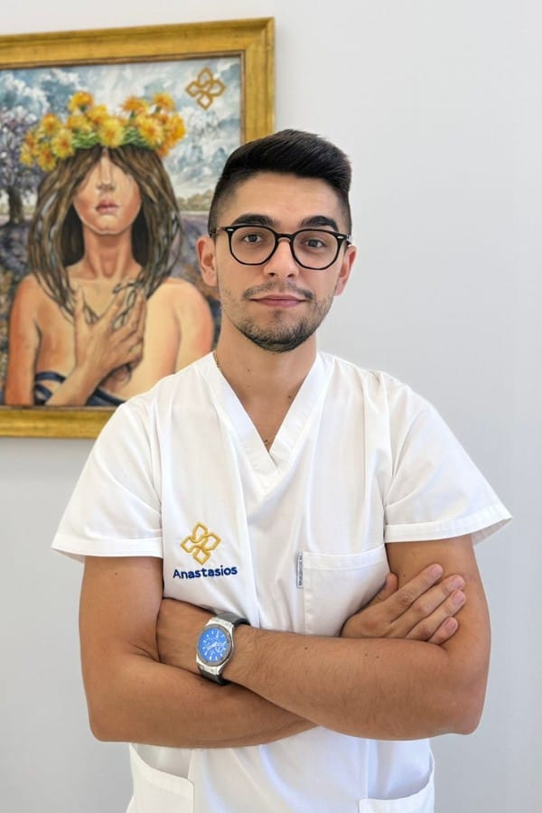 Dr. Slezinger Lorant