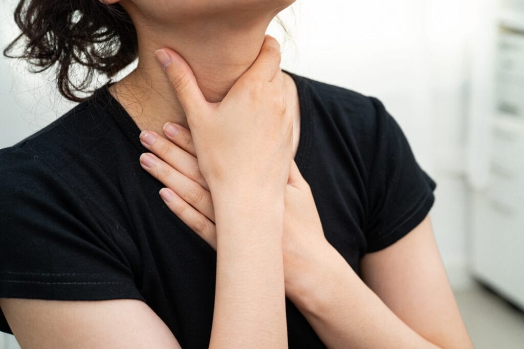 senzatia de nod in gat